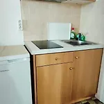 Elena 게스트하우스 3*